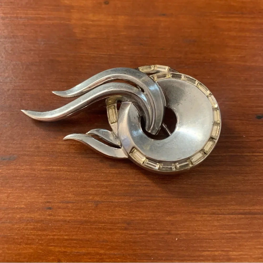Vintage Alfred Philippe Crown Trifari Brooch Ribbon Fire like